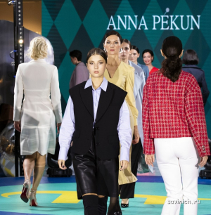 ANNA PEKUN на открытии ТЦ Павелецкая Плаза