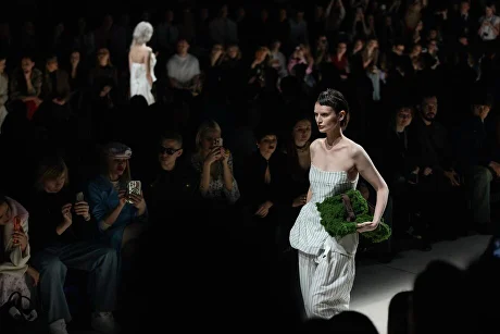 Пятый день Московской недели моды: 80-е, песчаные дюны и леопард